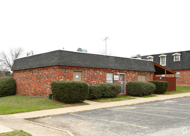 Building Photo - Jameson Street Apartments