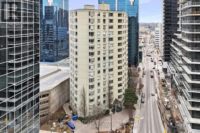 Building Photo - 500 Talbot St