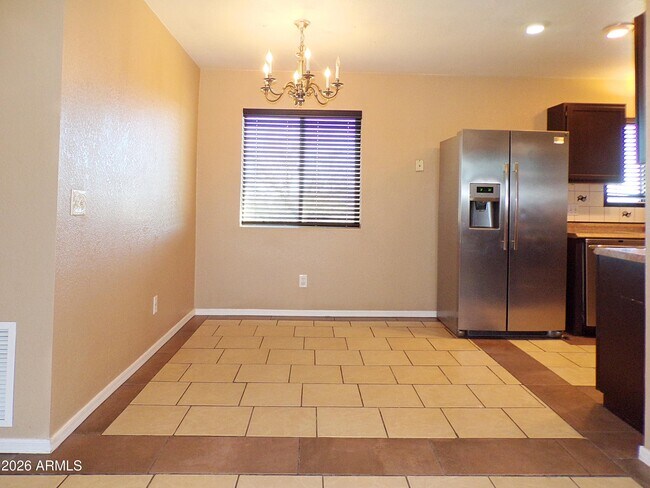 Foto del edificio - 10033 S Honeysuckle Dr