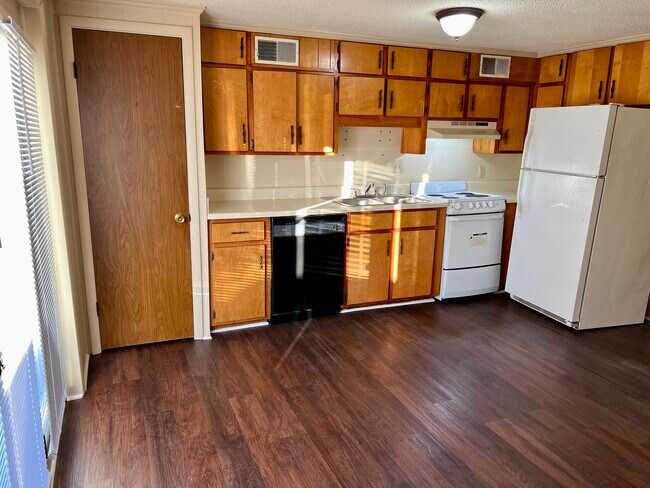 Foto del edificio - 110 Lyons St