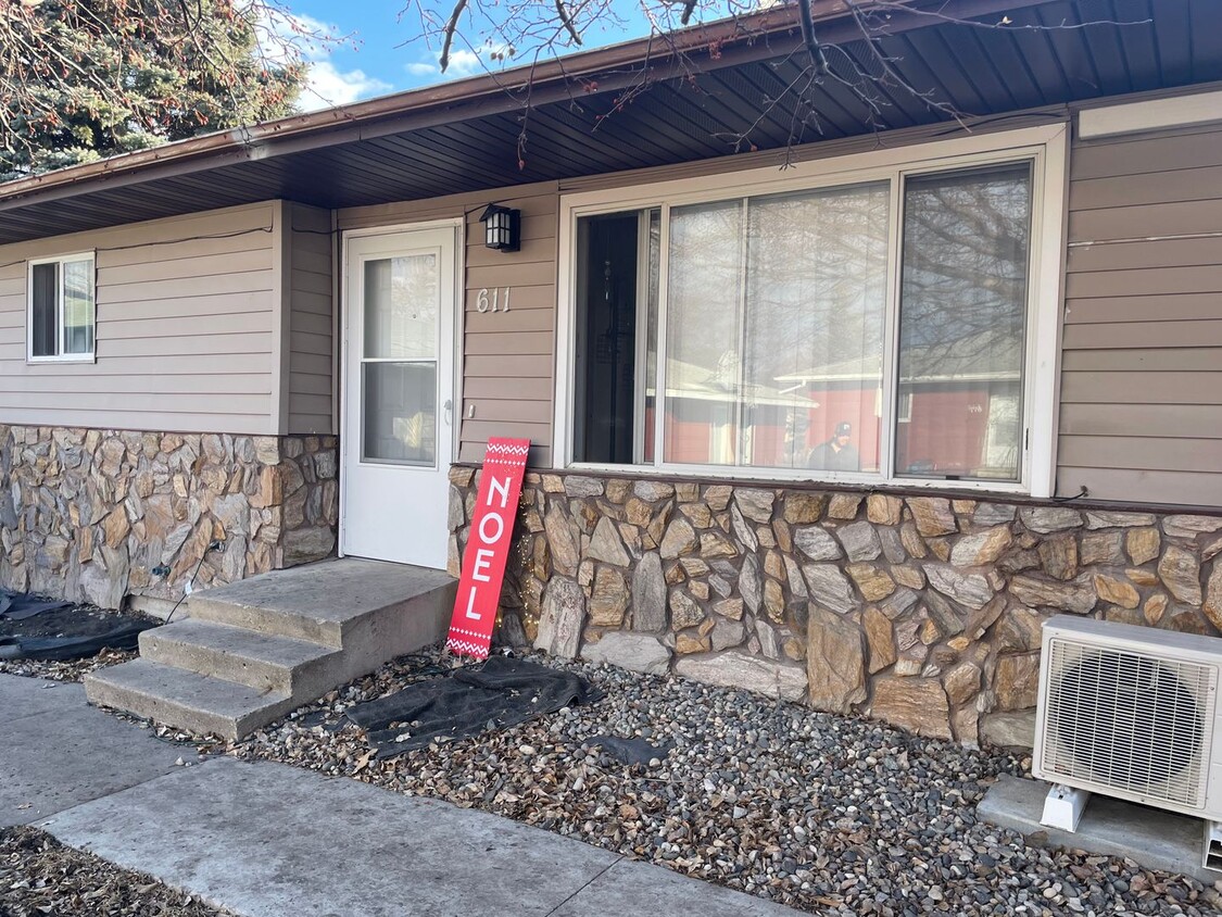 Primary Photo - 4 bedroom, 2 bath located in West Fargo. A...