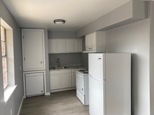 Kitchen - Monet I