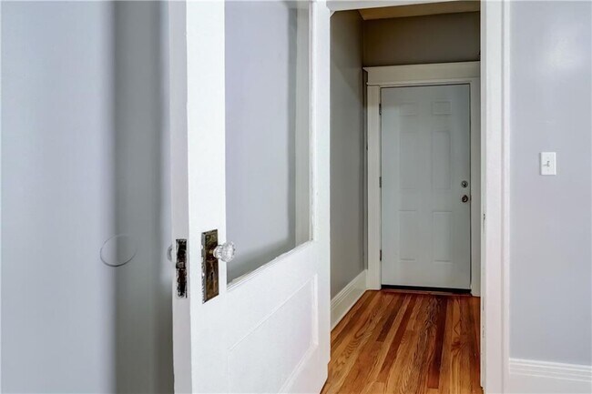 Foto del edificio - 588 Garson Ave