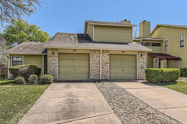 Foto del edificio - 512 Eberhart Ln