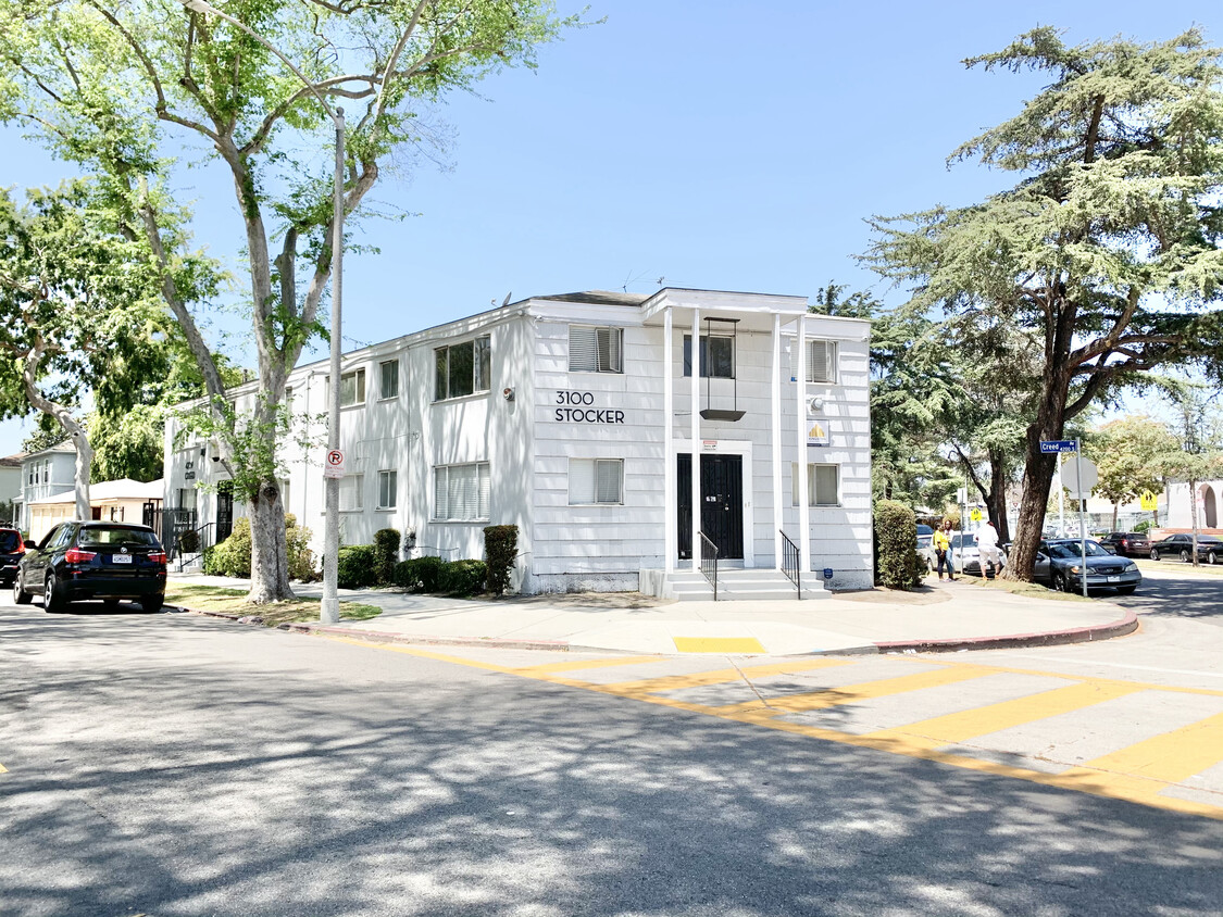 Foto principal - 3100 Stocker St