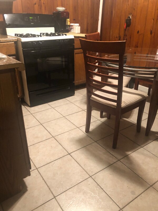 3317 Jackson St Unit Garden, Bellwood, IL 60104 Room for Rent in