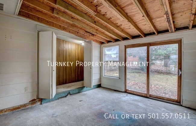 Foto del edificio - 4600 Lynn Ln