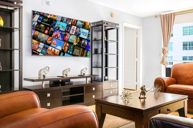 Foto del edificio - 1 SE 12th St