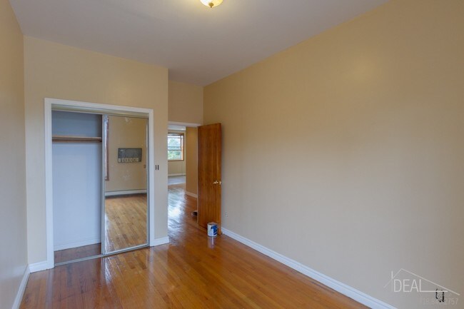 Building Photo - 462 3rd Avenue #UNIT2R