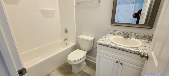 Hall Bath - 15 Cochise St