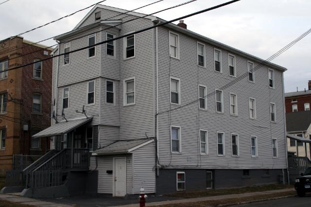 Building Photo - 5 Lyman St
