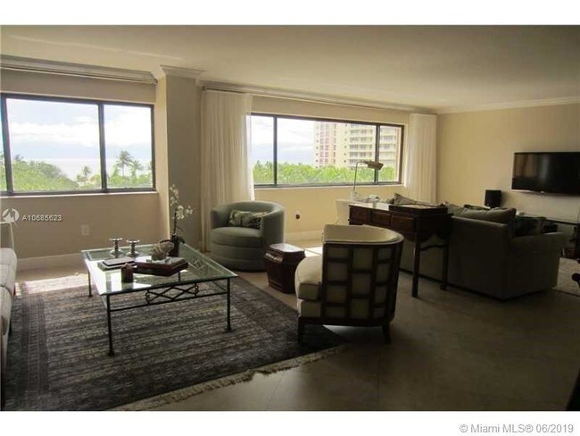 Foto del edificio - 650 Ocean Dr