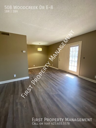 Building Photo - 508 Woodcreek Dr