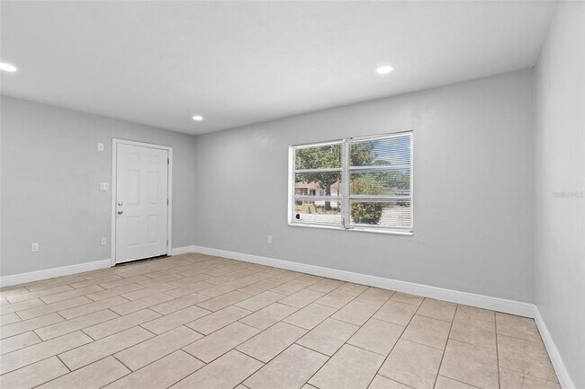 Foto del edificio - 308 38th St S