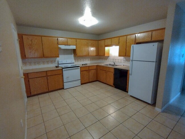 Building Photo - 1619 Pima Trail