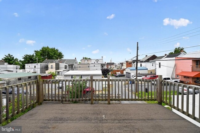 Building Photo - 365 N Prune St