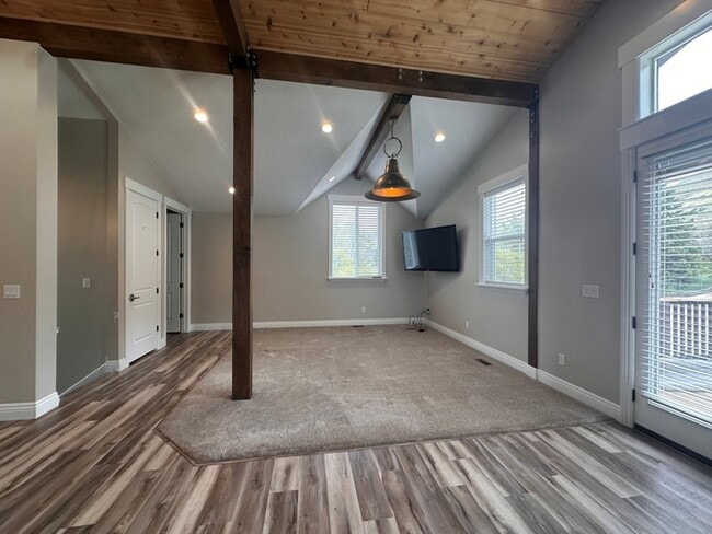 Building Photo - 1505 E 900 S