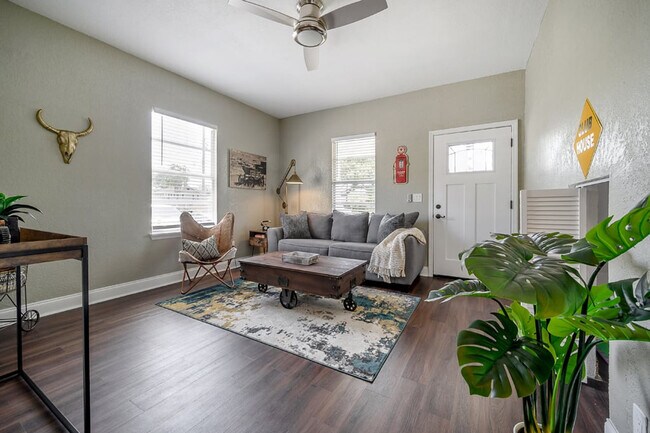 Foto del edificio - 2501 W North B St