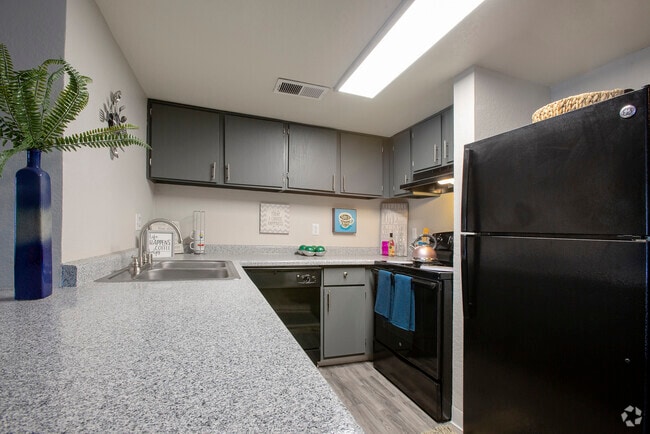 Building Photo - Villas Del Cielo