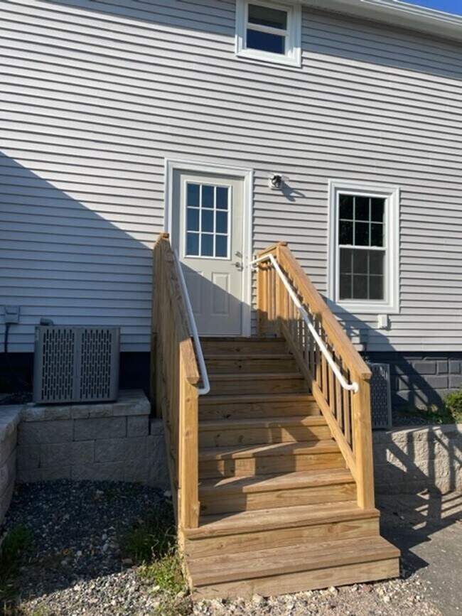 Foto del edificio - 11-15 Lockland St