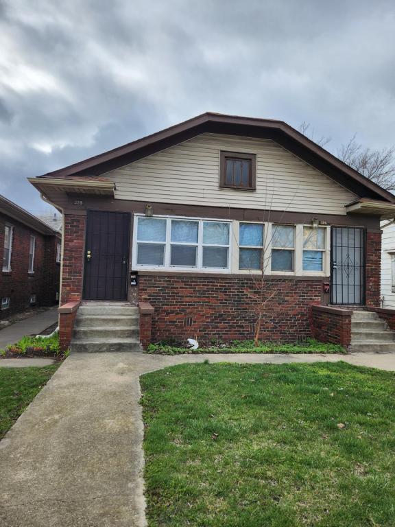 328 Grant St, Gary, IN 46404 Townhome Rentals in Gary IN