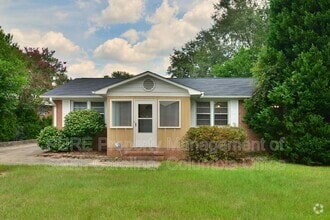 Building Photo - 1610 S Beltline Blvd