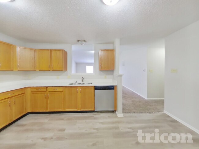 Foto del edificio - 8643 Hopewell Ct