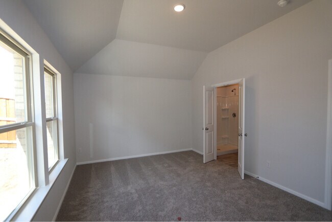 Foto del edificio - 616 Frst Pk Pkwy