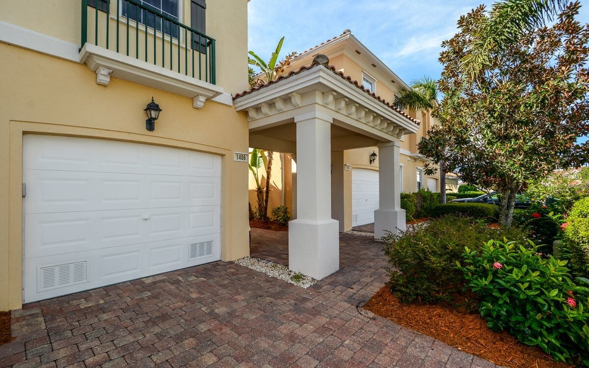 Foto principal - 1406 Burgos Dr