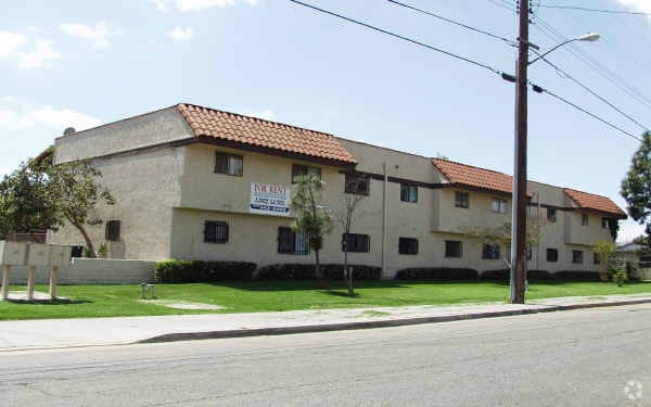 Ground House Apartments - Grand House Apartments