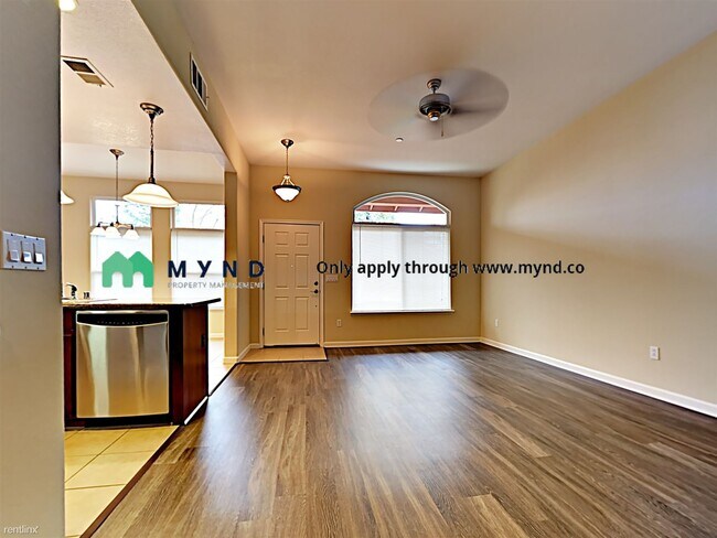 Foto del edificio - 7910 Walerga Rd