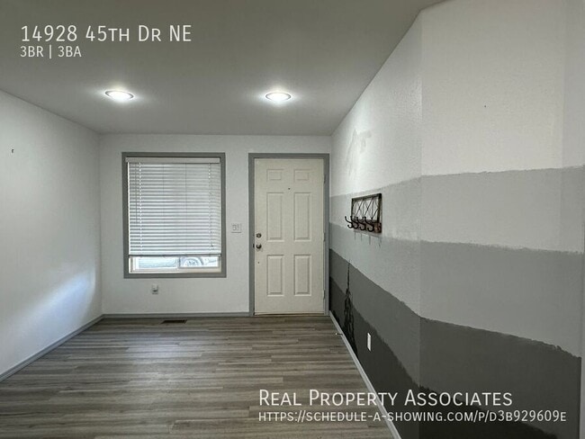 Foto del edificio - 14928 45th Dr NE