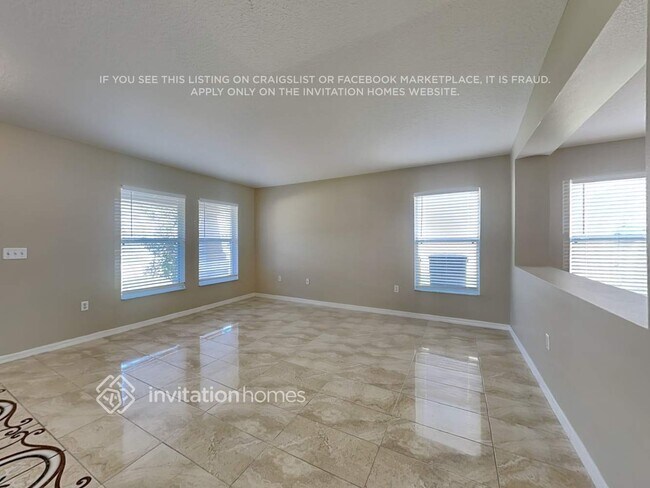 Foto del edificio - 3028 Park Ridge Ave