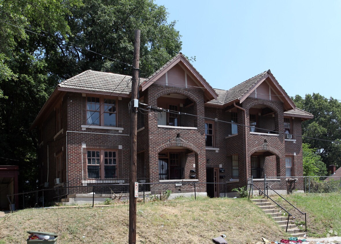 228 Walker Ave, Memphis, TN 38126 Apartments in Memphis, TN