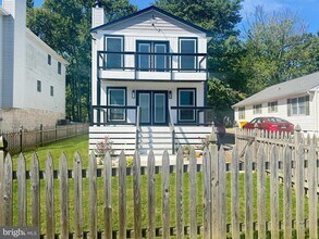 Building Photo - 5946 2nd St