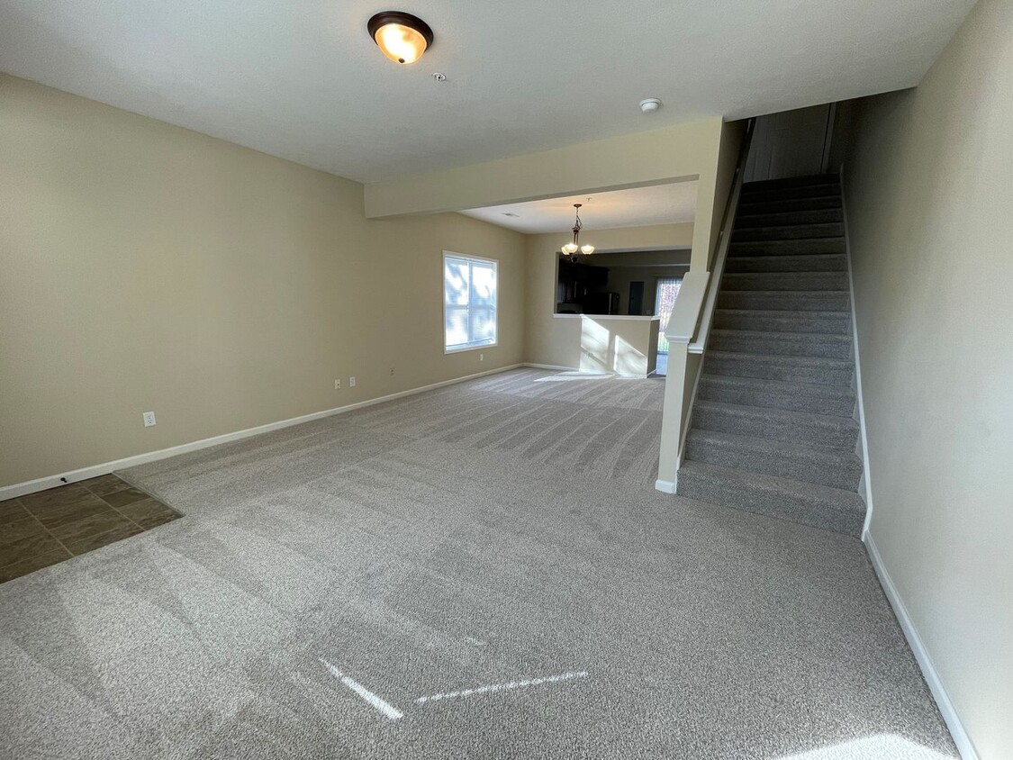Foto principal - 542 W Main St