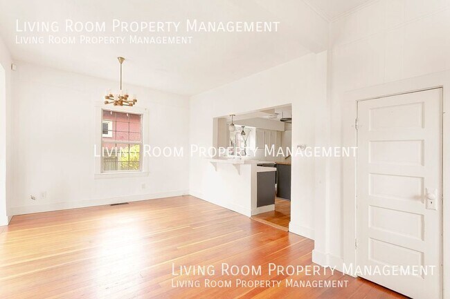 Building Photo - Eco-Friendly 2 BR Plus Office Plant Lovers...