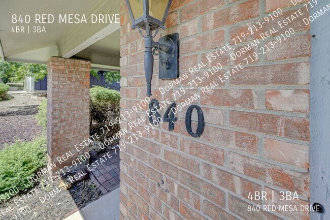 Foto del edificio - 840 Red Mesa Dr