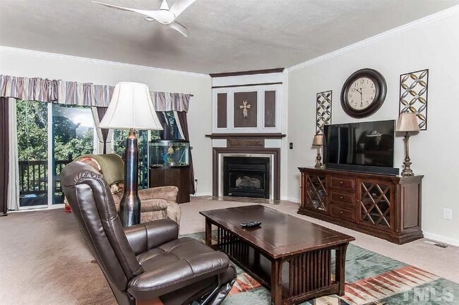 Foto del edificio - 608 Sutter Gate Ln