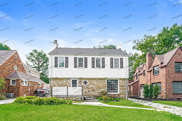 Foto principal - 26747 Russell Rd