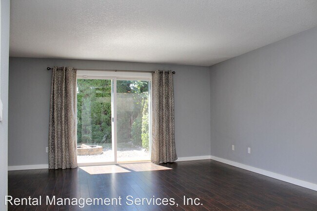 Building Photo - 2 br, 1.5 bath House - 1510 N Highland St