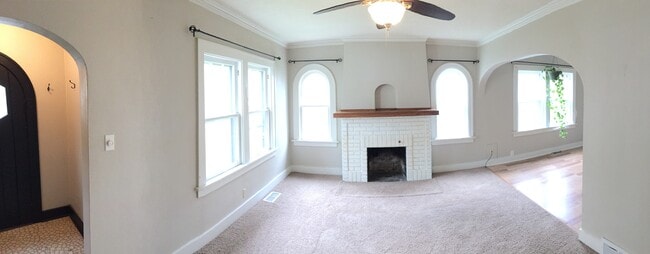 Building Photo - 609 Hammond Ave