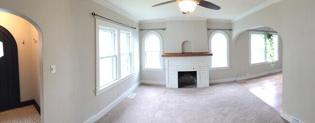 Foto del edificio - 609 Hammond Ave