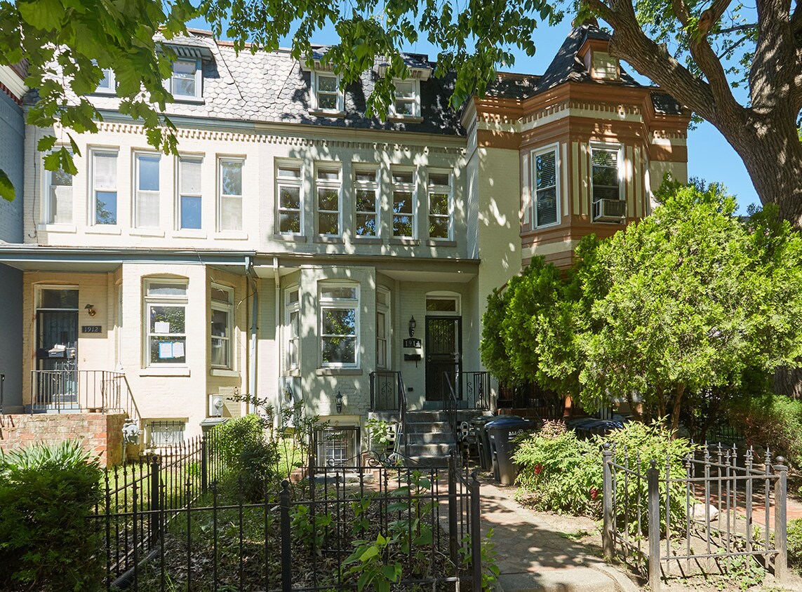 Foto principal - 1914 3rd St NW