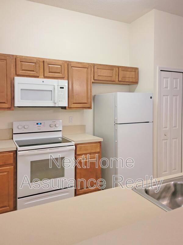Foto del edificio - 7920 Merrill Rd