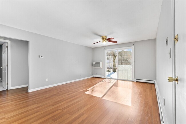 Foto del edificio - 82 Boylston Ln