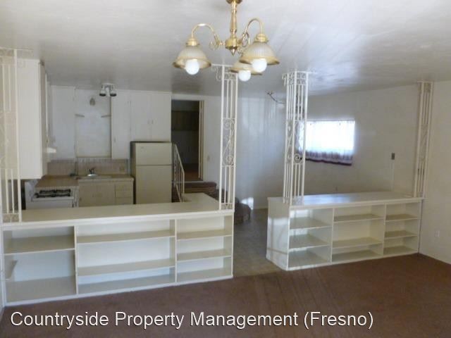 Building Photo - 3531-3535 N Bungalow Ln