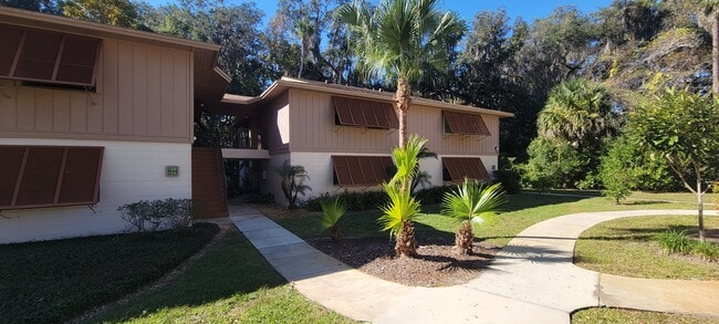 Foto del edificio - 100 Sweetgum Woods Ct