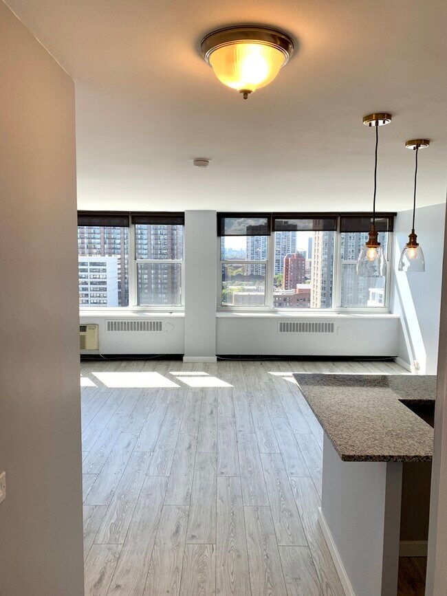 Building Photo - 4250 N Marine Dr