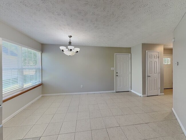 Building Photo - 2616 Calabash Dr